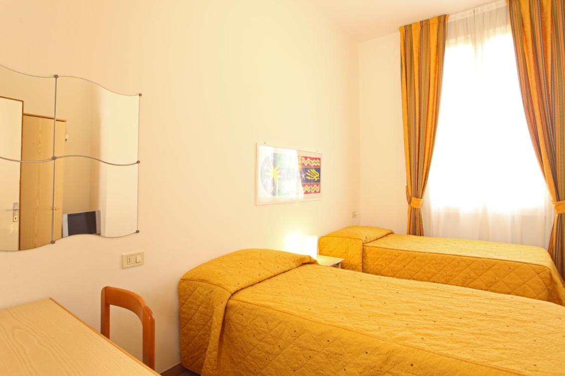 Arianna Hotel Marina di Pietrasanta Quarto foto