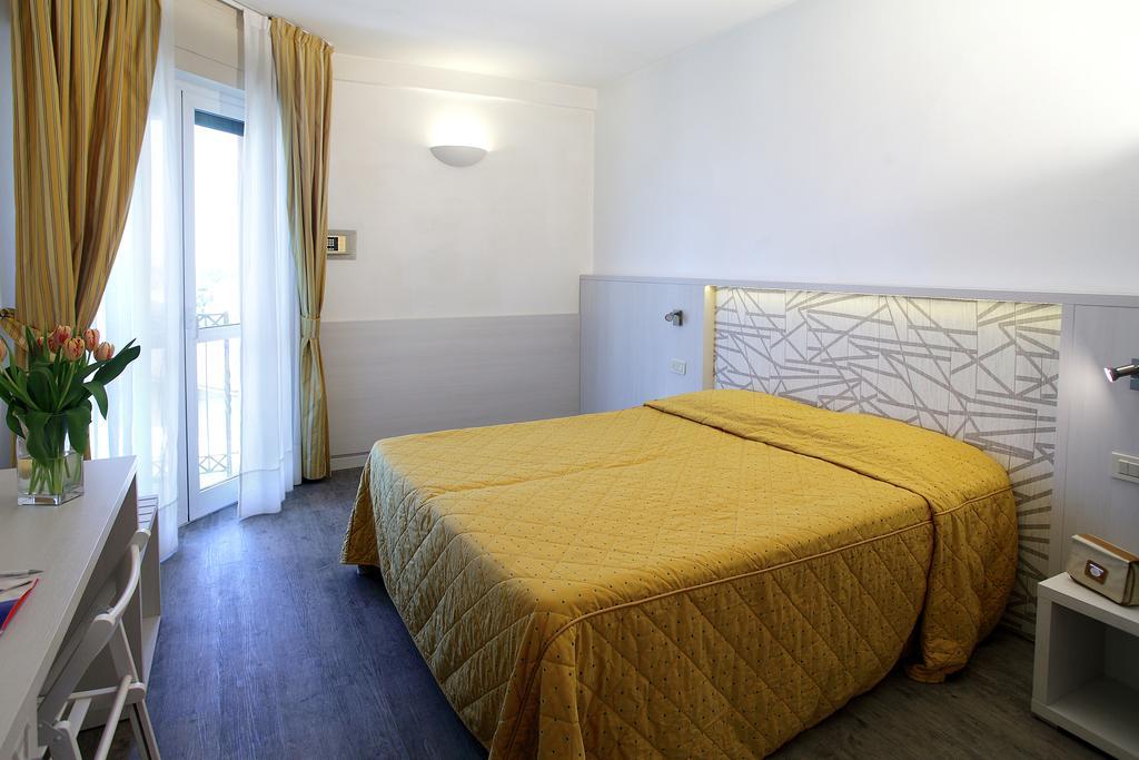 Arianna Hotel Marina di Pietrasanta Quarto foto